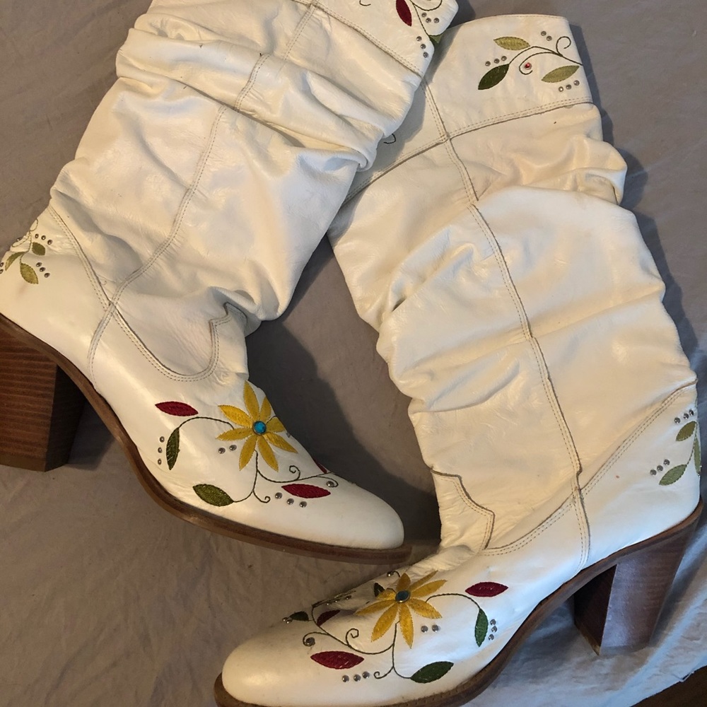 White faux leather cowboy boots